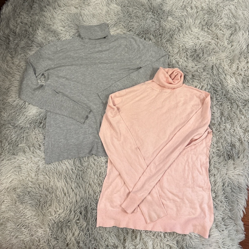 Twix Gray and Pink Cowl Turtleneck Sweaters Soft Knit